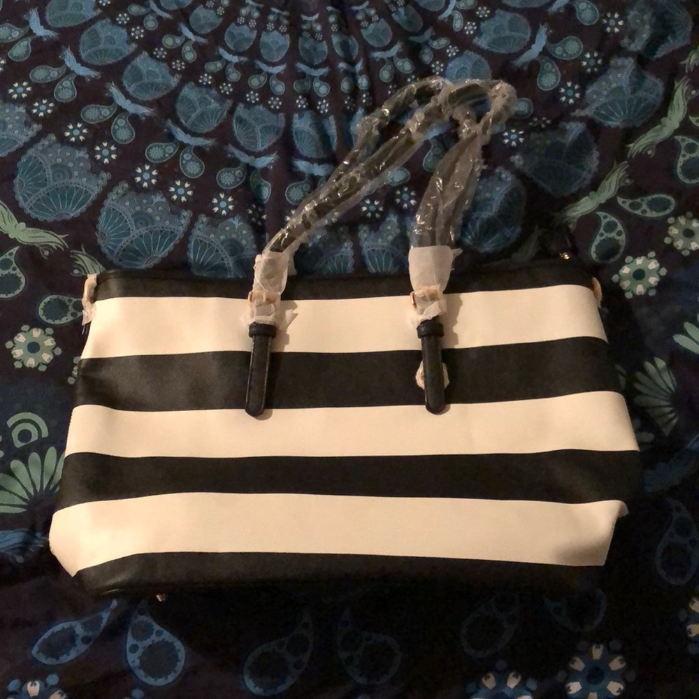 Black and white striped beach bag/purse/laptop bag